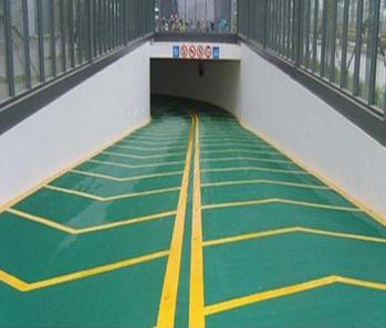 環(huán)氧樹脂防滑坡道地坪